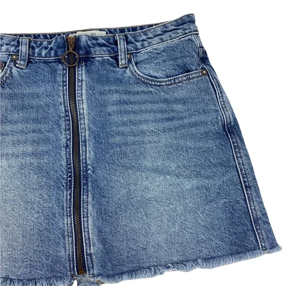 We The Free People Zip It Up Denim Mini Skirt Size 27/4 - Picture 4 of 9